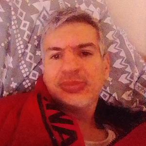 Muž 42 rokov Bratislava