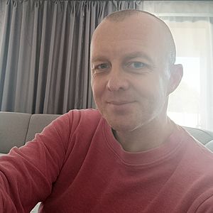 Muž 46 rokov Levice