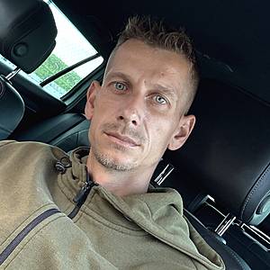 Muž 35 rokov Trenčín