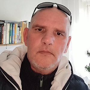 Muž 49 rokov Vráble