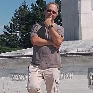 Muž 47 rokov Hlohovec