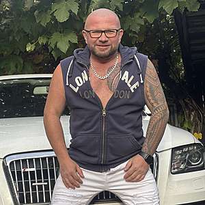 Muž 44 rokov Humenné