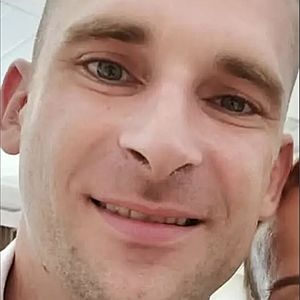 Muž 30 rokov Bratislava