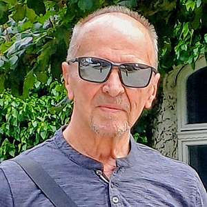 Muž 75 rokov Bratislava