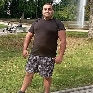 Muž 27 rokov Poltár