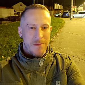 Muž 41 rokov Trenčín