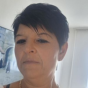 Žena 45 rokov Komárno