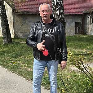 Muž 64 rokov Trenčín