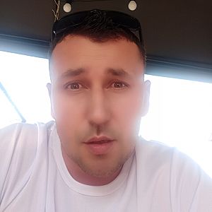 Muž 44 rokov Trenčín