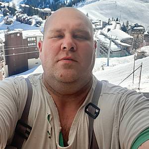 Muž 42 rokov 