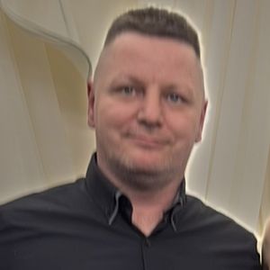 Muž 42 rokov 