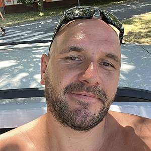 Muž 38 rokov Martin