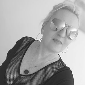 Žena 51 rokov Senica