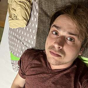 Muž 27 rokov Hlohovec