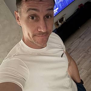 Muž 46 rokov Galanta