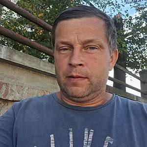 Muž 44 rokov Bratislava