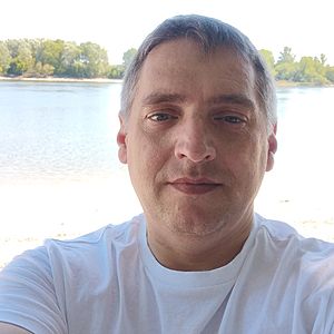 Muž 43 rokov Komárno