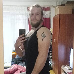 Muž 27 rokov Púchov