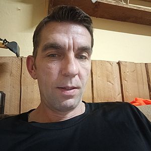 Muž 41 rokov Humenné