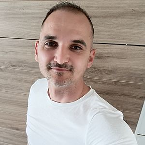 Muž 43 rokov Nitra