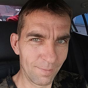 Muž 41 rokov Humenné